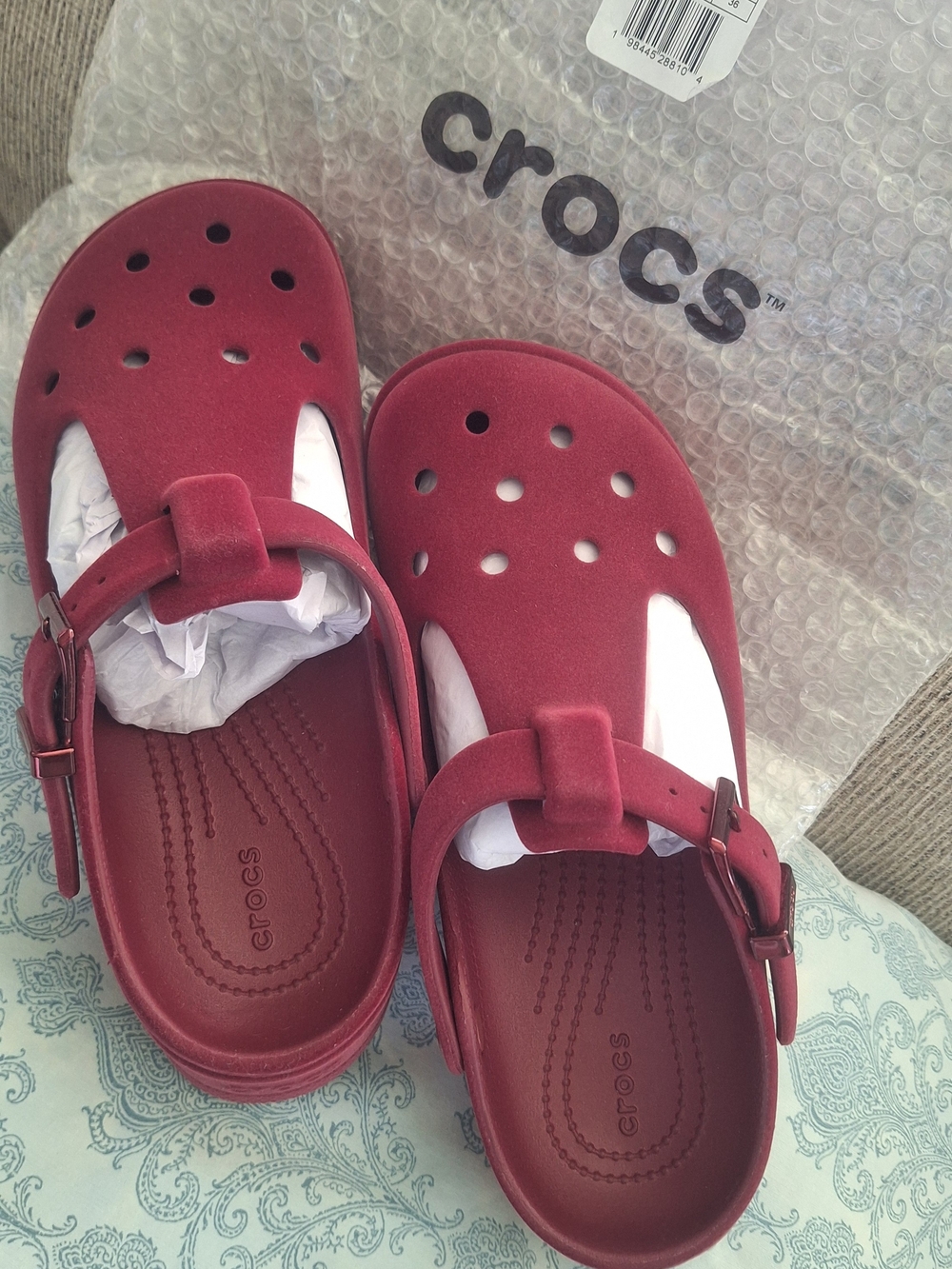 NWT! Crocs Velvet Maryjane Clogs In Beetroot Color. M5-W7. They Run Big.